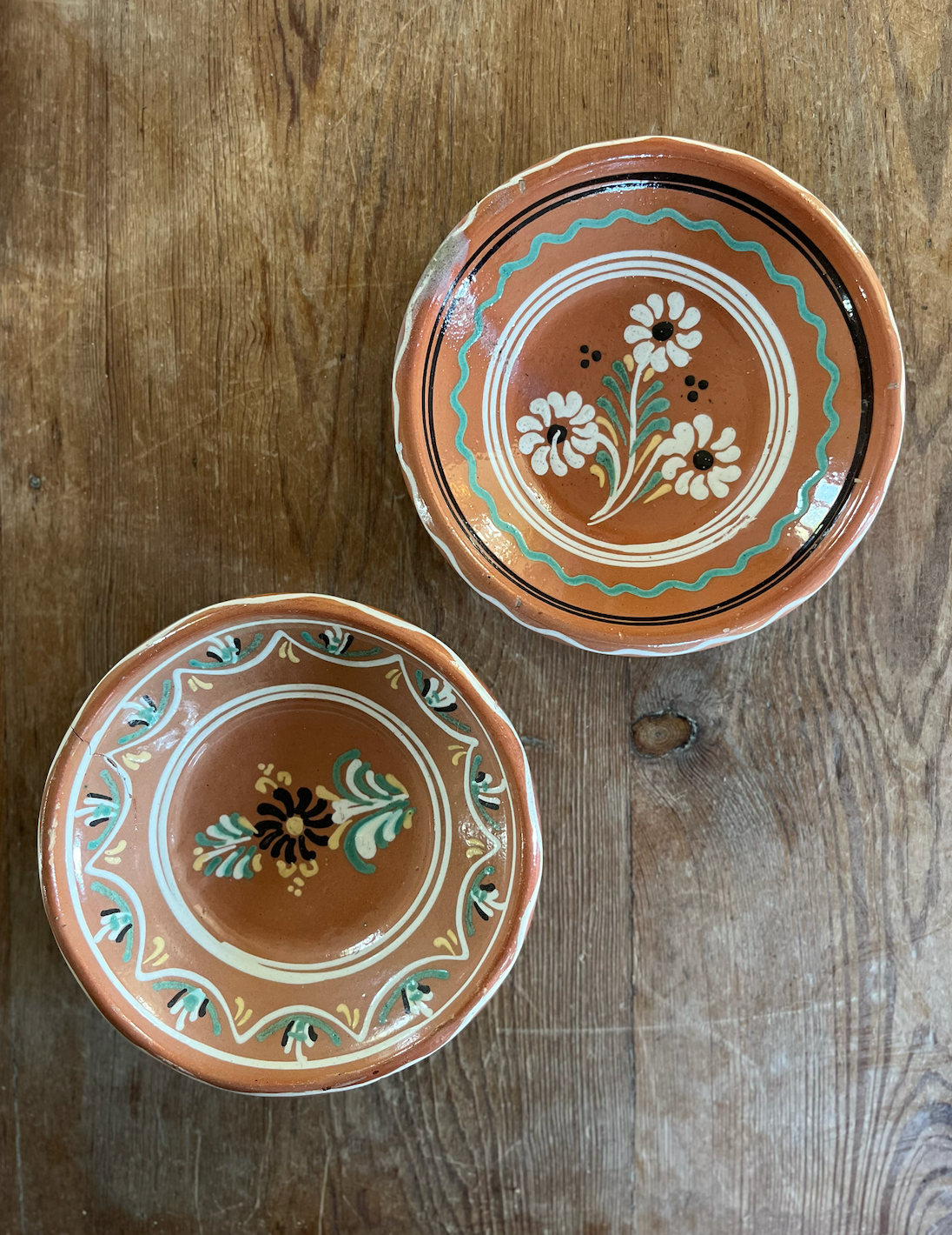 Cute Pair of Decorative Clay Rare & Antique Decorative Transylvanian Wall Plates