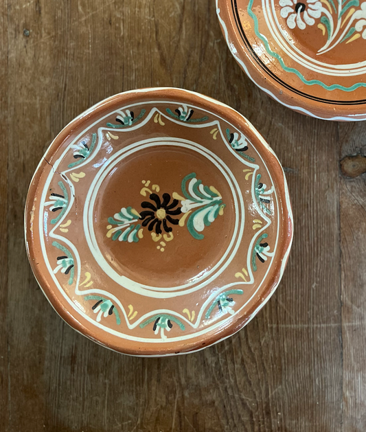 Cute Pair of Decorative Clay Rare & Antique Decorative Transylvanian Wall Plates